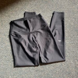 Alo yoga High-Waist Airlift Legging